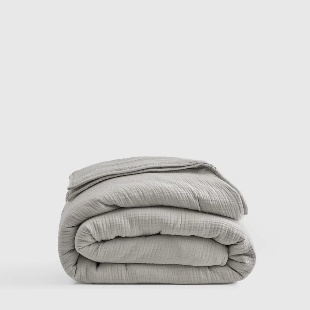 Quince Airy Gauze Dream Quilt in Soft Grey King Size 1 piece